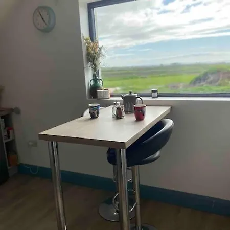 Riverfield * Милтаун-Малбей