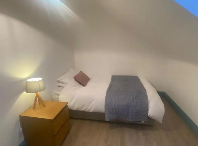 Riverfield Милтаун-Малбей