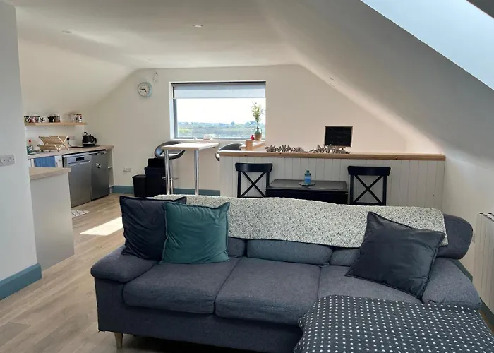 Riverfield * Милтаун-Малбей